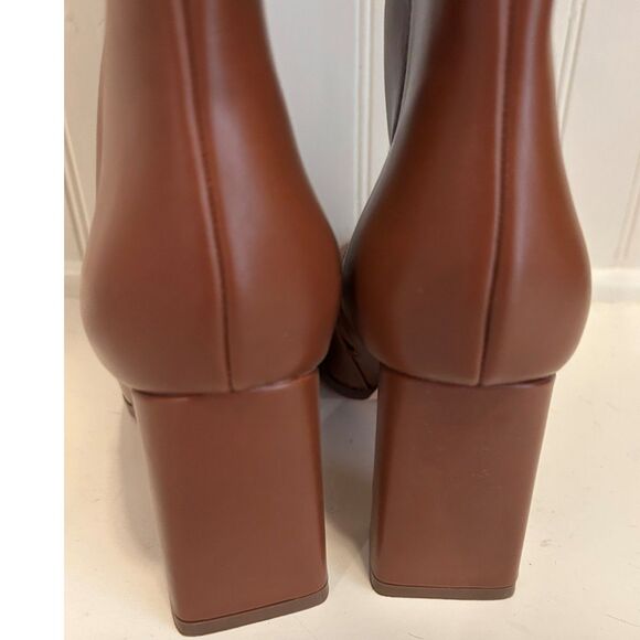 ZBY Tall Light Brown Boots - Size 7 - Picture 4 of 9